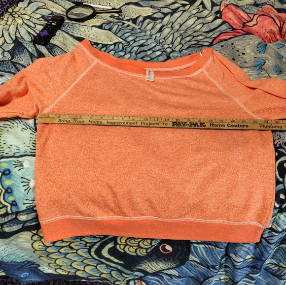 Set of 2 off Shoulder Sweatshirts/ SZ L/ New No tags - Picture 4 of 14